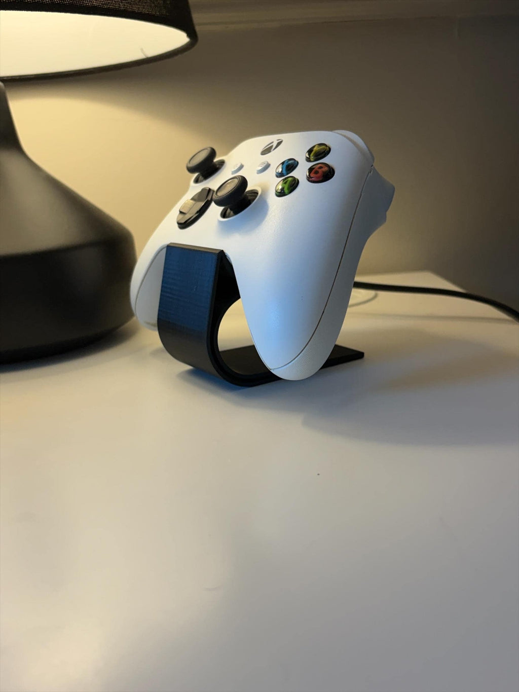 3D Printed Controller Stand – Gaming Desk Holder for Xbox & PlayStation Controllers