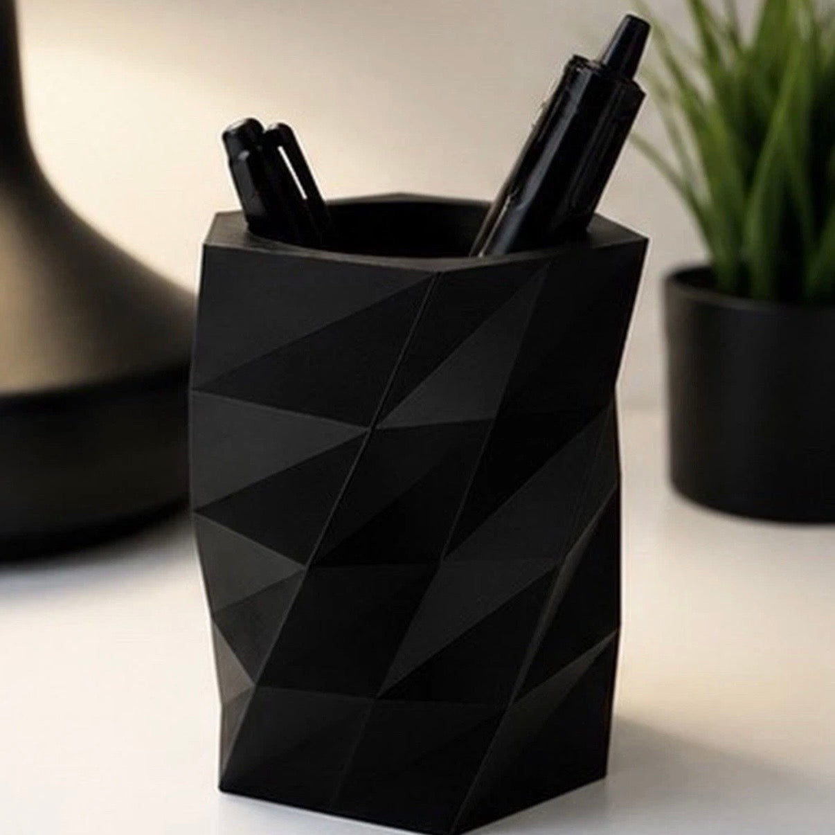 Minimalist Geometric 3D Printed Pen Holder – Modern Desk Pencil & Stationery Organiser
