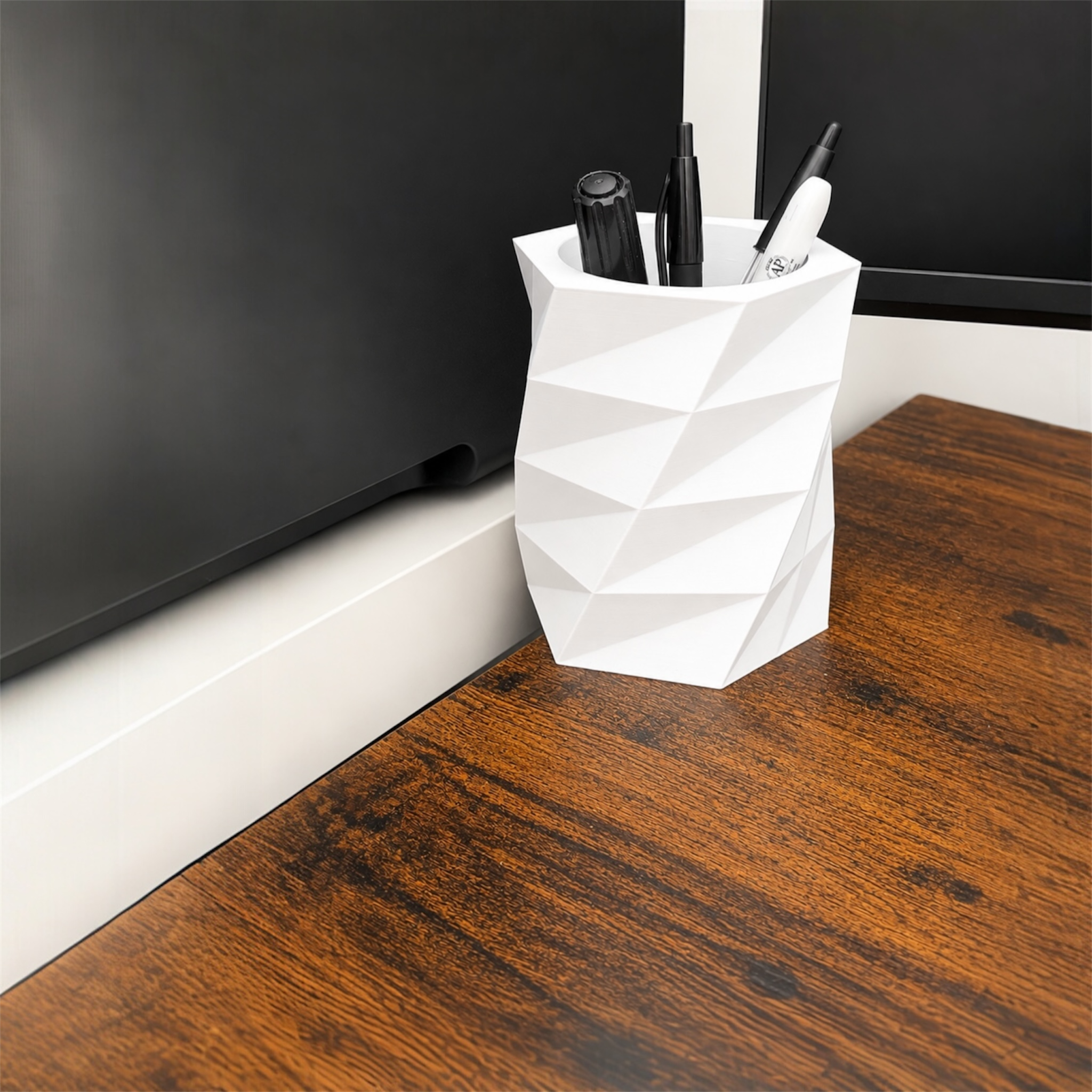 Minimalist Geometric 3D Printed Pen Holder – Modern Desk Pencil & Stationery Organiser